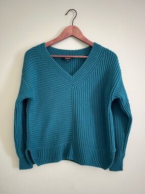 Simply Vera Vera Wang Teal V-Neck Ribbed Sweater